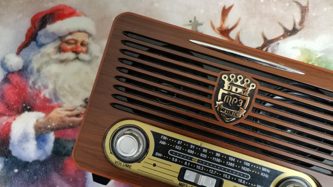 „Алтер его” - весел благолаж по Коледа