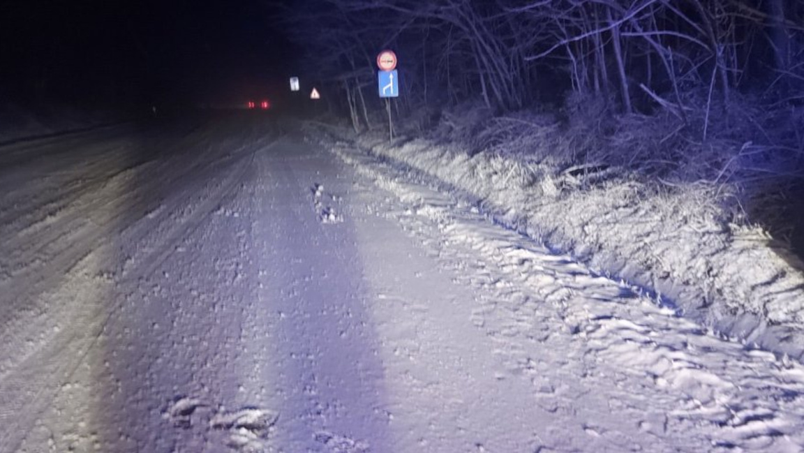 Закъсал тир на пътя Разград-Попово...