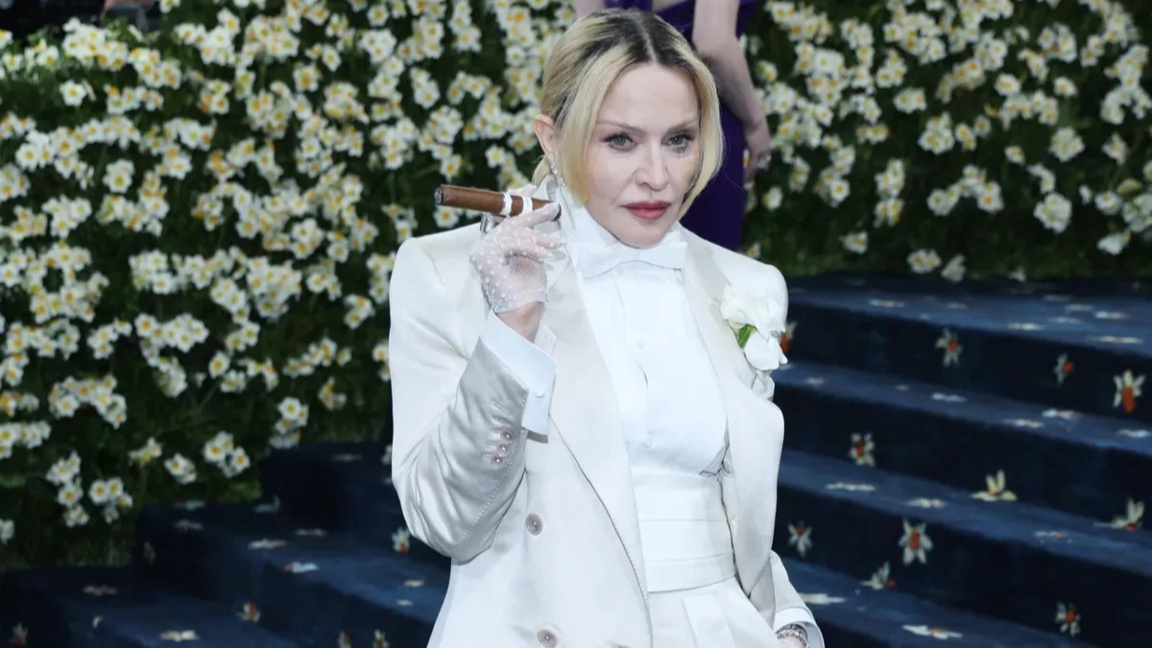 Мадона и Бен Стилър призоваха за закриването на център за задържане на ICE