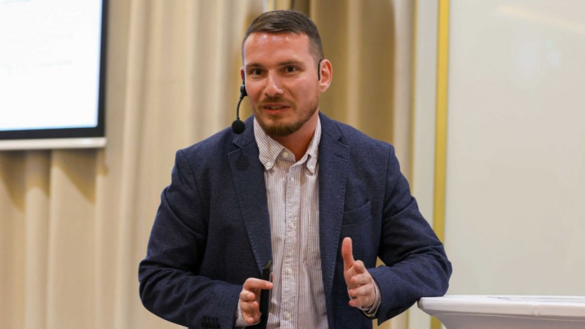 Адриан Николов, ИПИ: Спадът на износа пр...