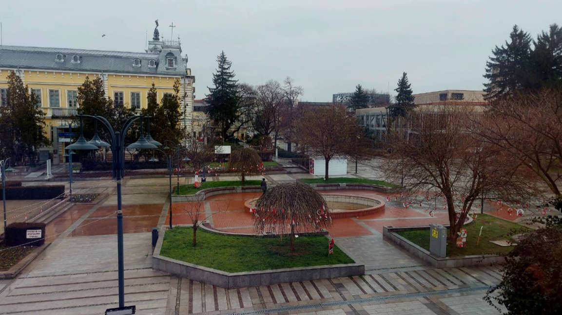 Повишават цените на фериботните услуги в...