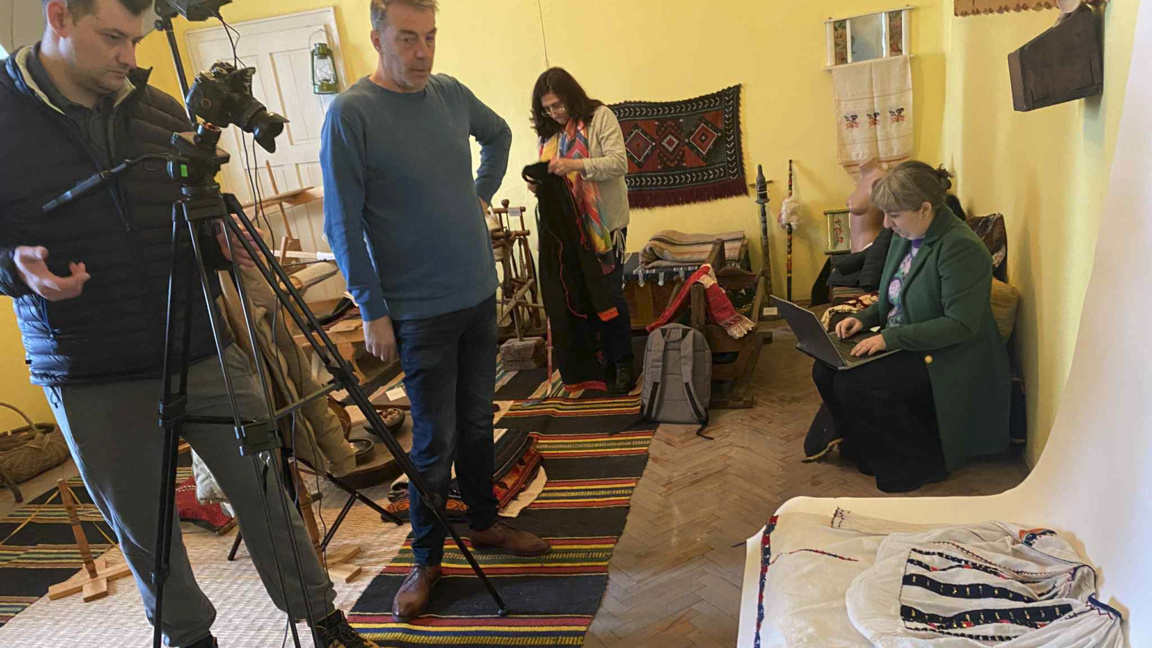 Описват читалищните сбирки