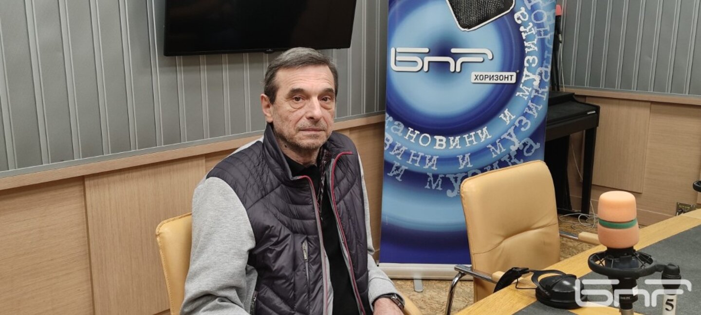 Димитър Манолов