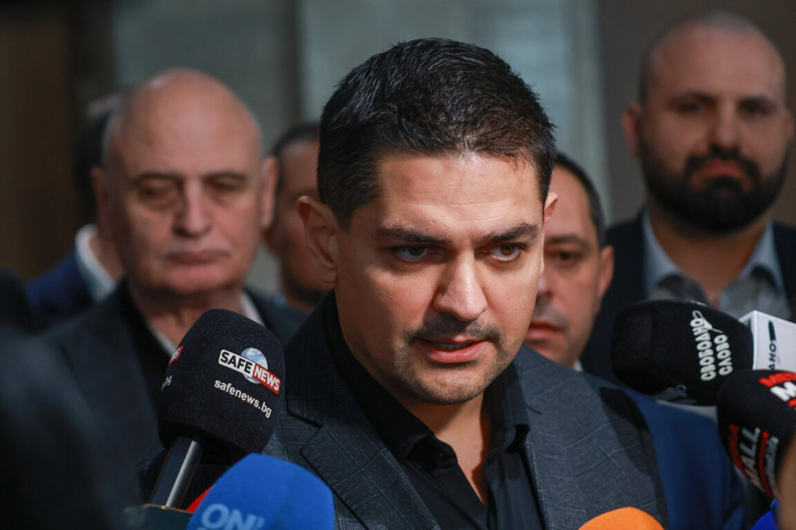 Радостин Василев