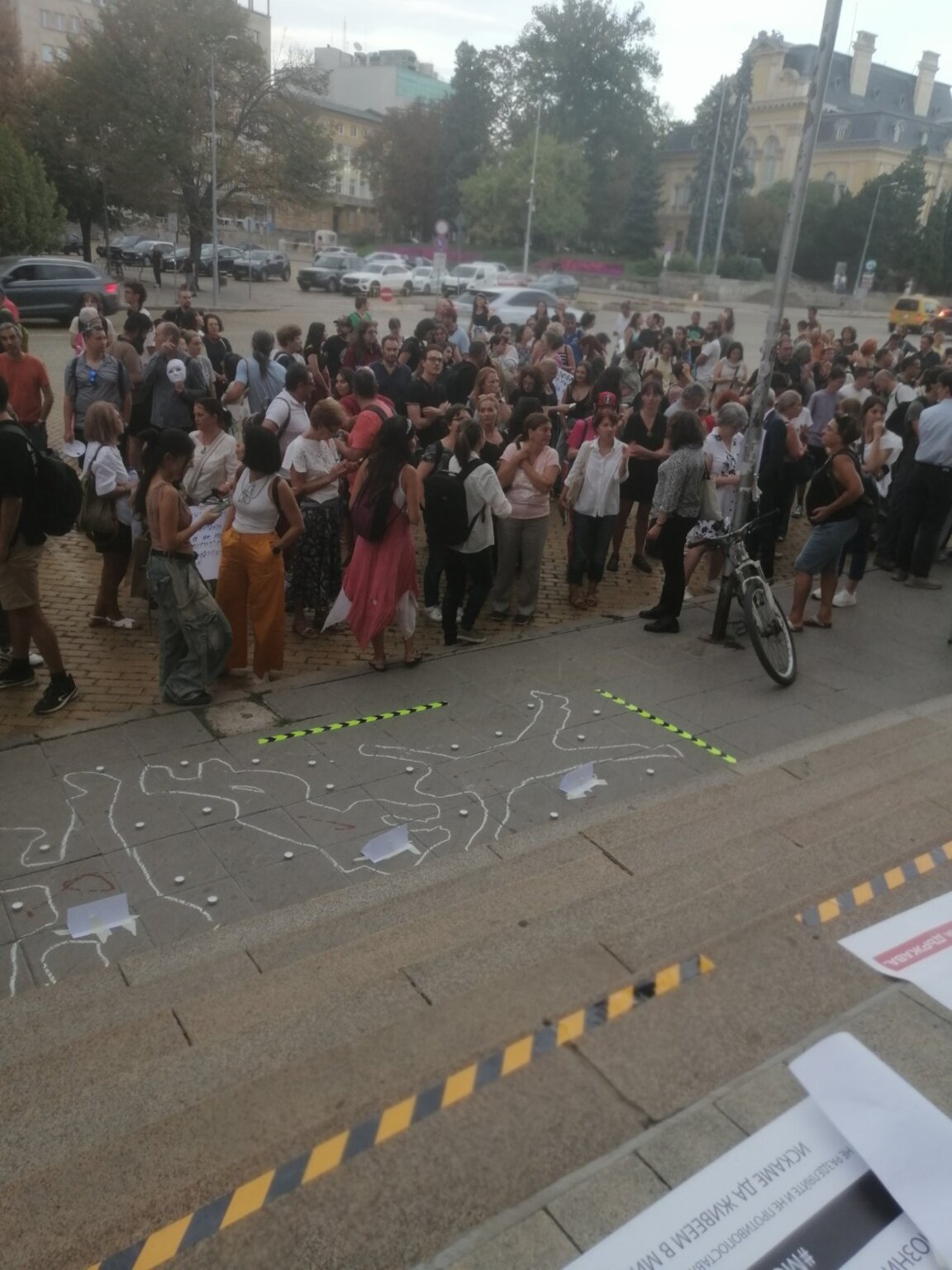 Протест срещу “Добродетели и религия” в училище