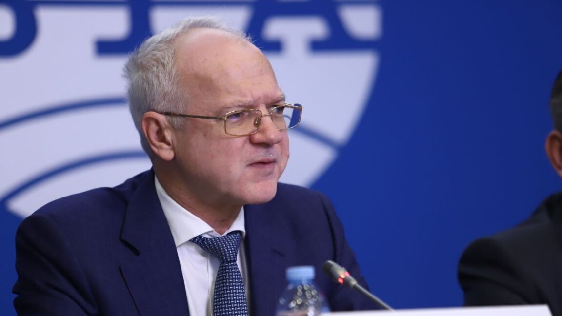 Васил Велев