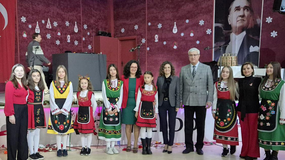 Учениците от училище "Отец Александър Чъкърък" в Одрин отбелязаха Коледа