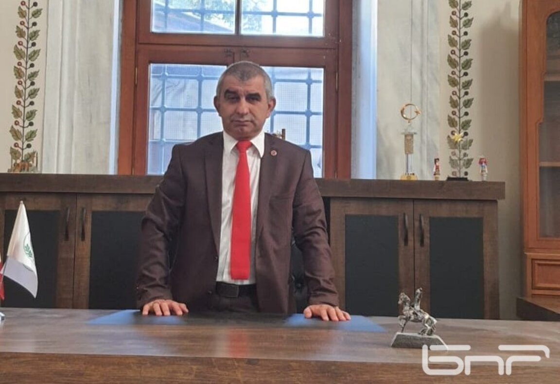 Рафет Улутюрк