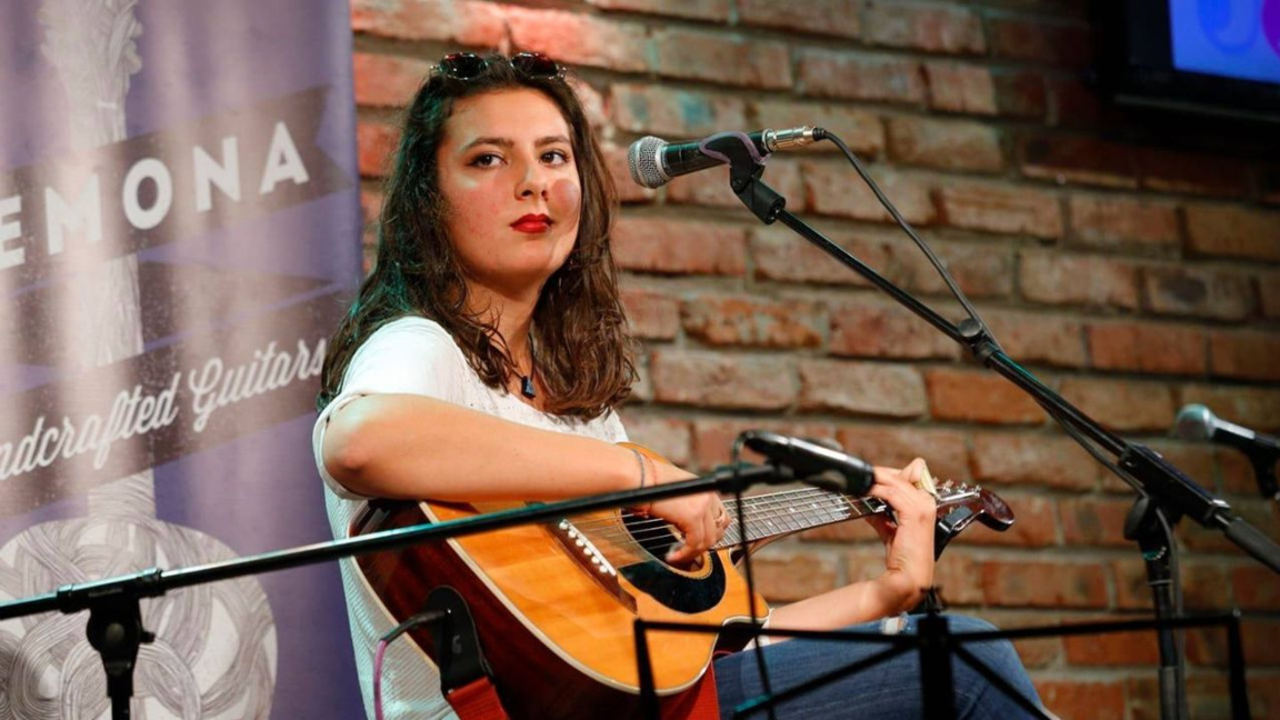 «Вывод» – дебютный сингл Рады Илиевой...