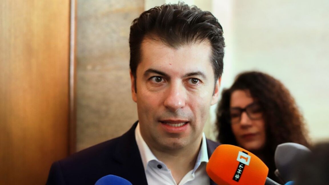 Кирил Петков за отстраняването на Росен Желязков: Това е вот на недоверие