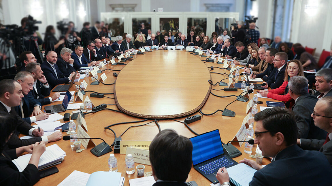 Не допуснаха за разглеждане хиляди предложения на "Възраждане" за промени в Бюджет 2025