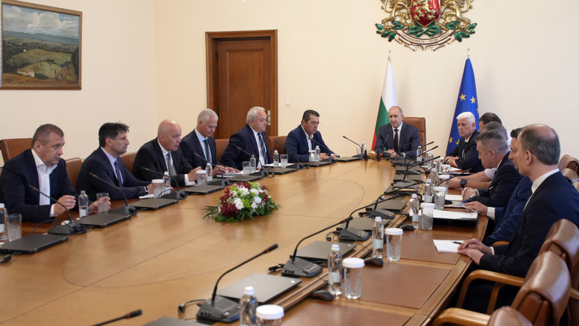Според службите няма пряка заплаха за си...