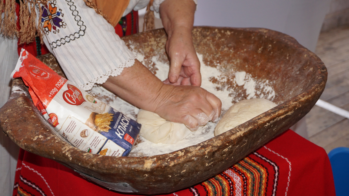 Пернишкото село Ярловци е домакин на фестивала "Зимни трънски гозби"