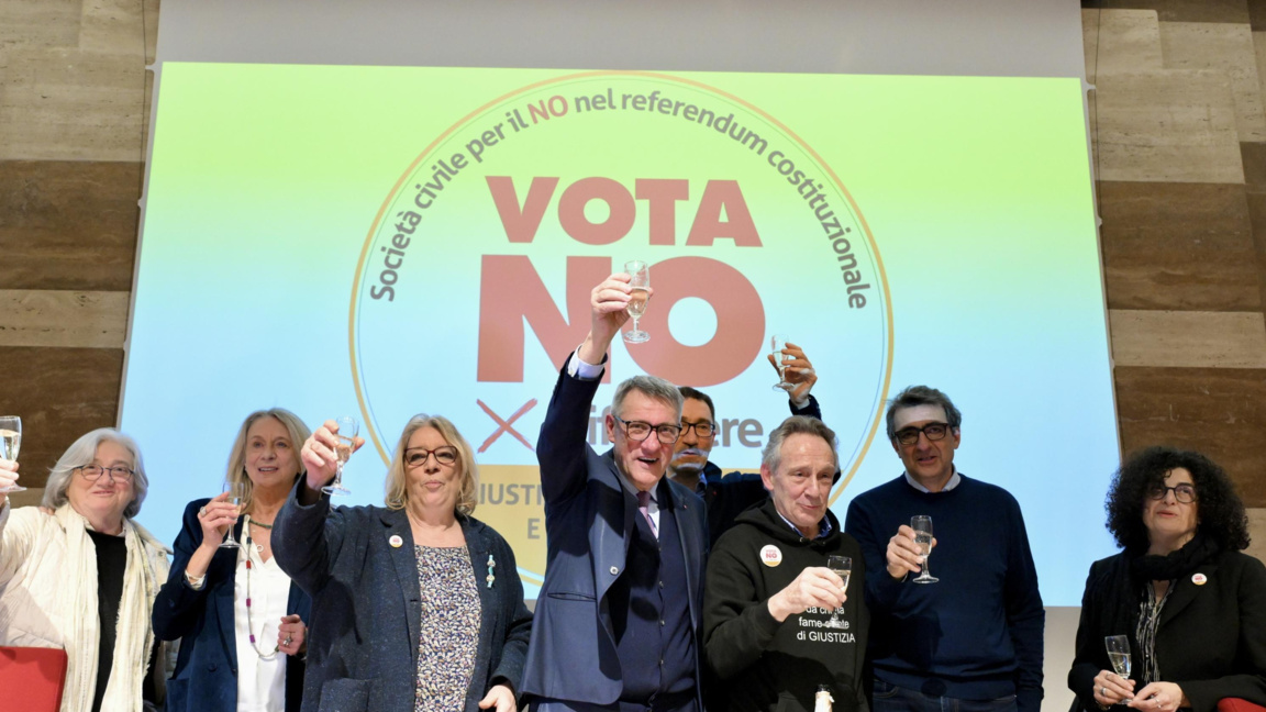 Италианците казаха "не" на конституционн...