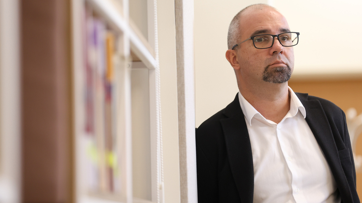 Политологът Първан Симеонов: В България ...