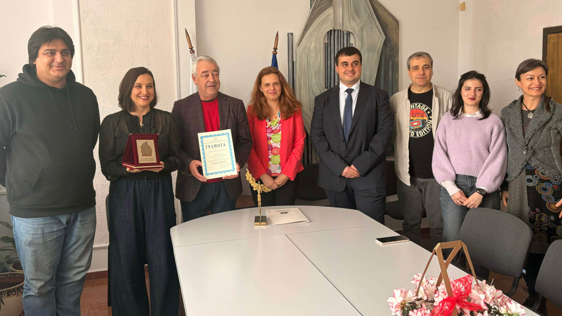 Областният управител на Стара Загора отл...