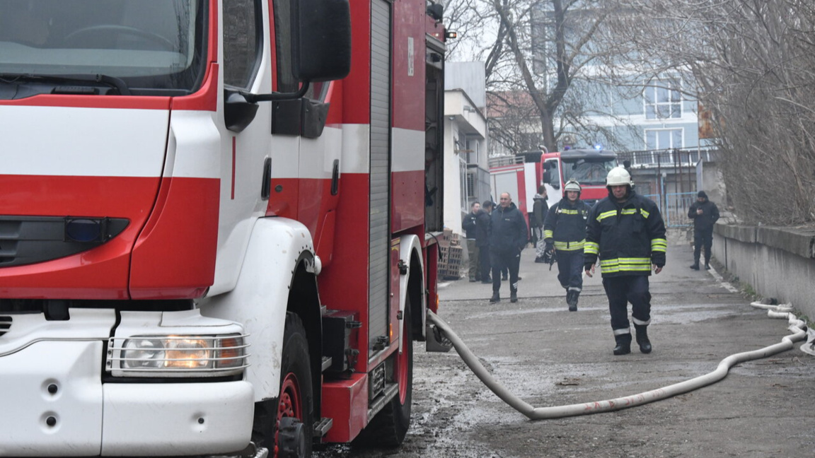 14-годишен е загинал при пожар в Сливен,...