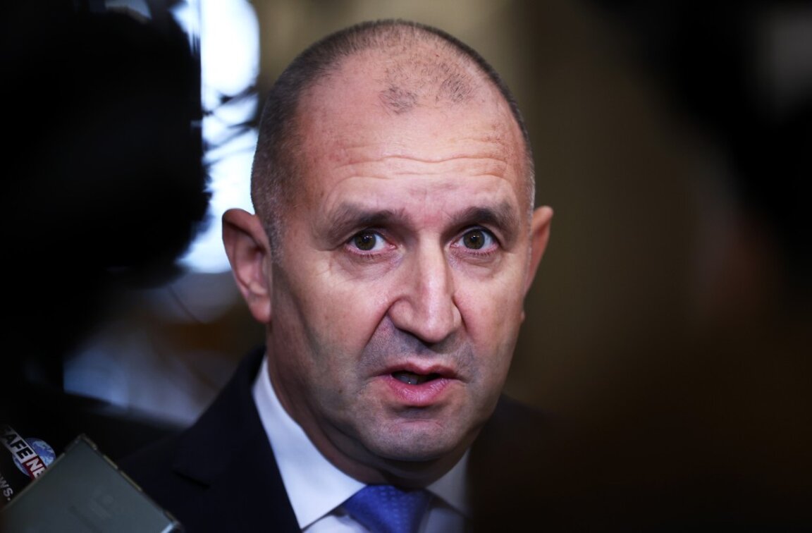 Румен Радев: Категорично против съм България да изпраща войници в Украйна