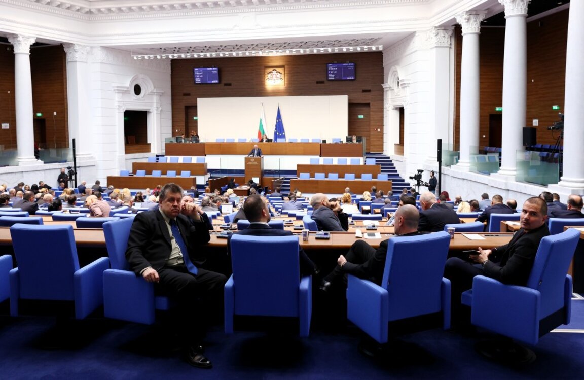 Депутатите създадоха временна комисия за проблемите на безопасността на движението