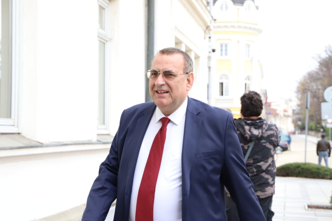 Джевдет Чакъров