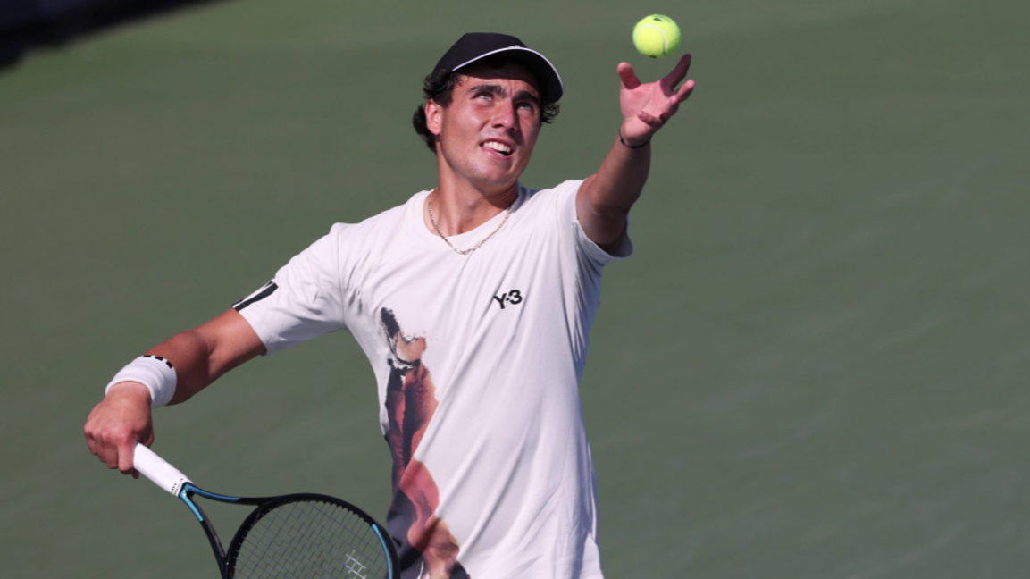 Иван Иванов