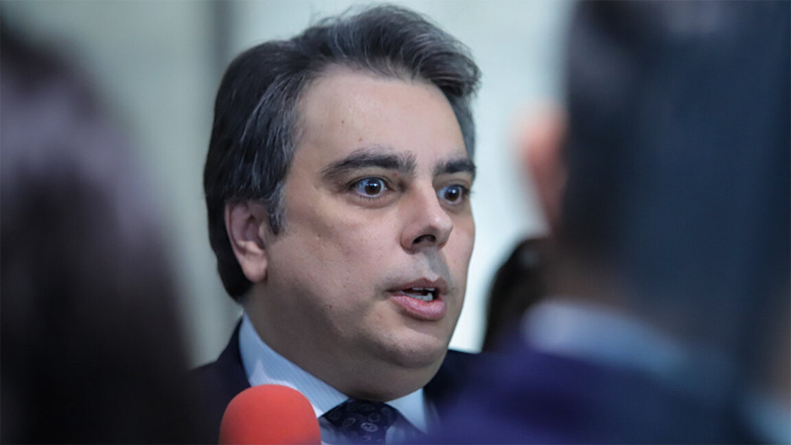 Асен Василев