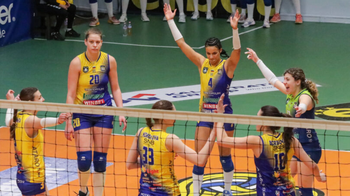 Ясни са полуфиналистите в женското волей...