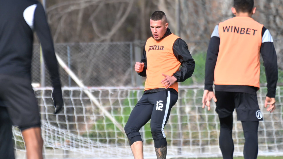 Георги Трифонов продължава подготовката си с Локомотив