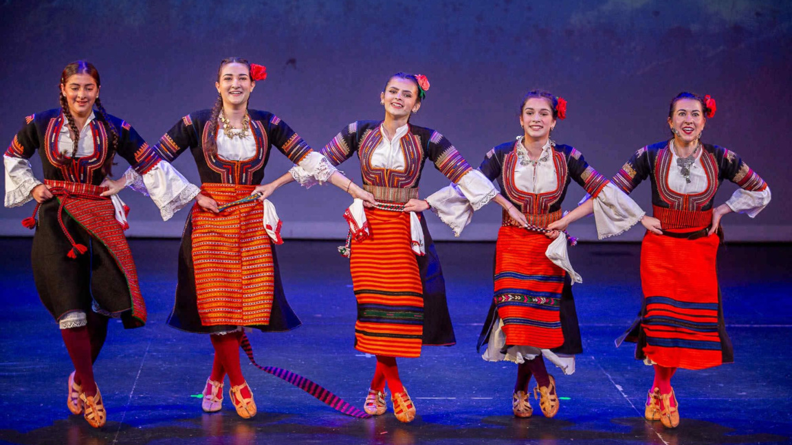 В Сиатъл канят млади български таланти д...