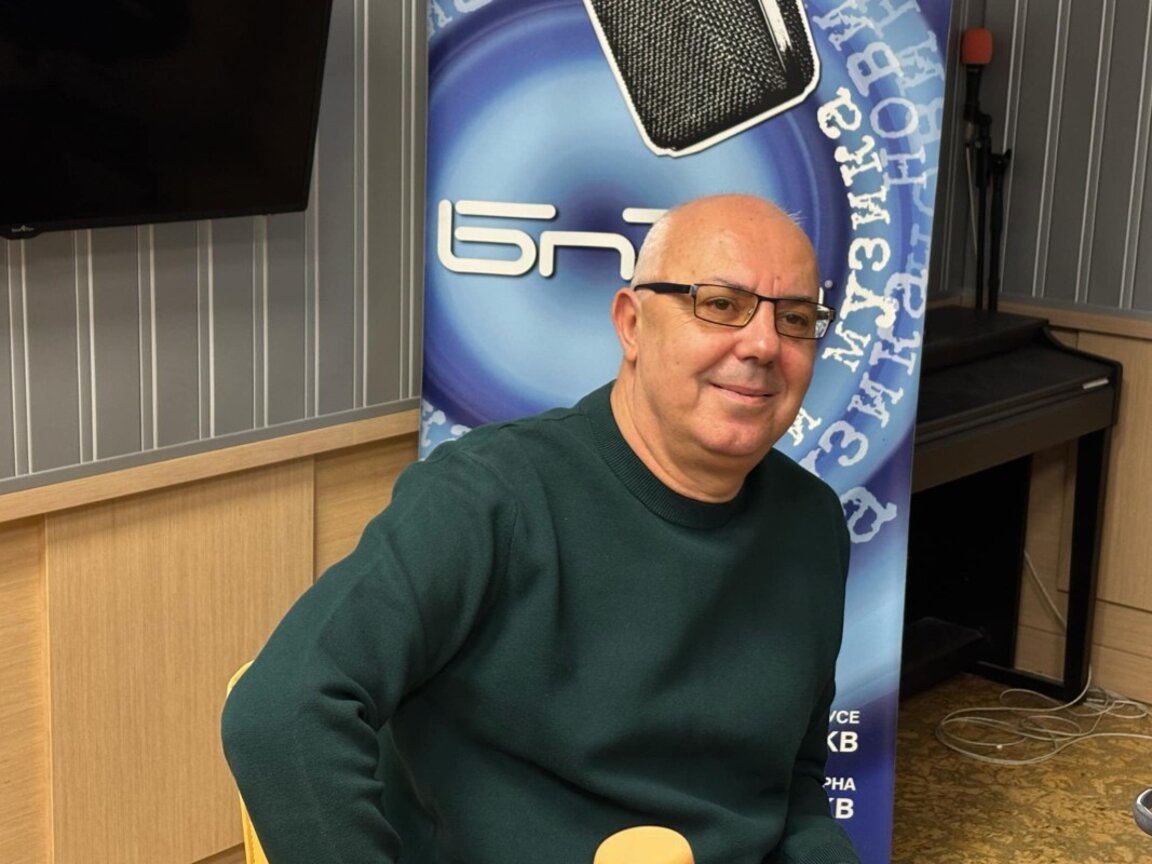 Проф. Веселин Вучков