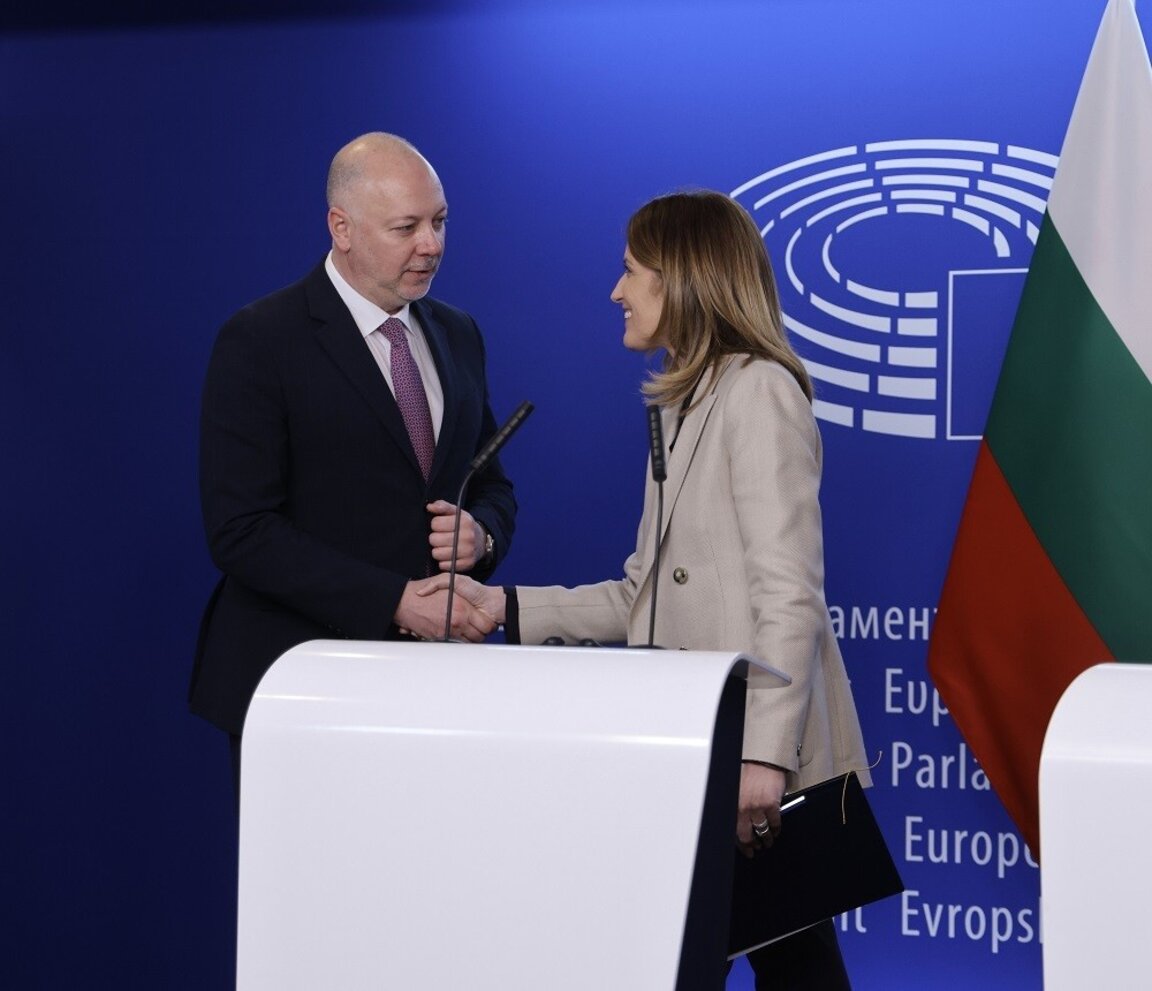 Министър-председателят на България Росен Желязков и председателката на Европейския парламент Роберта Мецола - Страсбург, 21 януари 2025