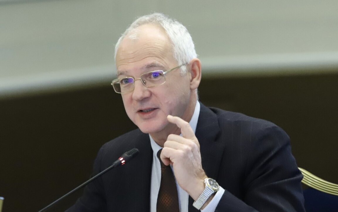 Васил Велев