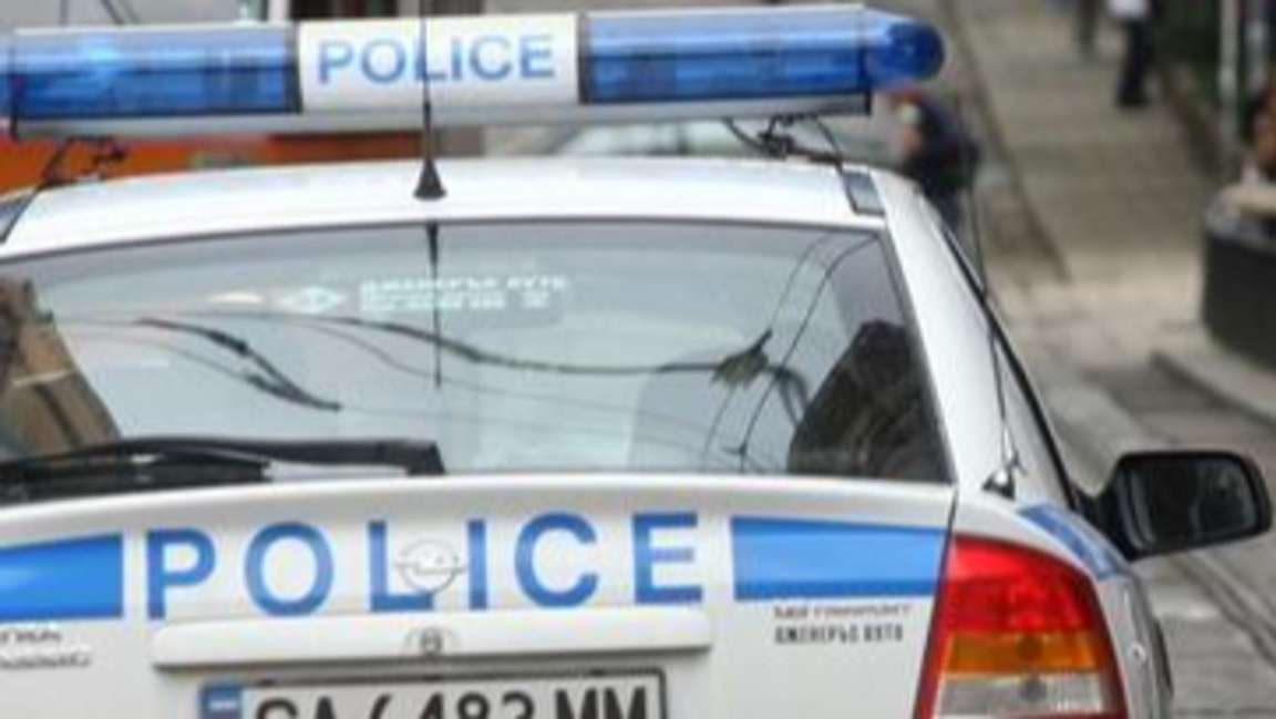 Крадци отмъкнаха фурна...