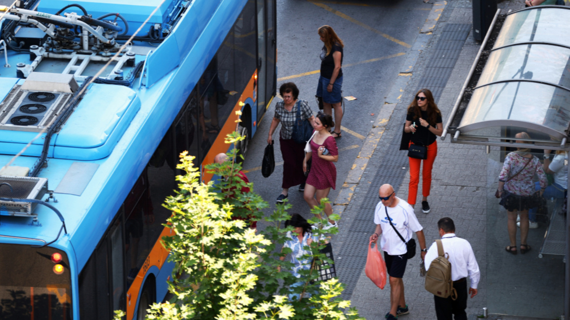 Над 86% от хората смятат, че растежът на заплатите през 2025 г. не е достатъчен