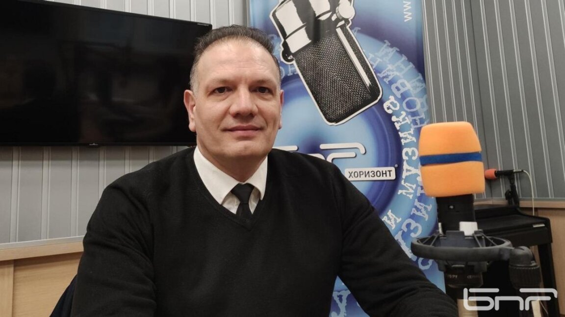 Петър Славов