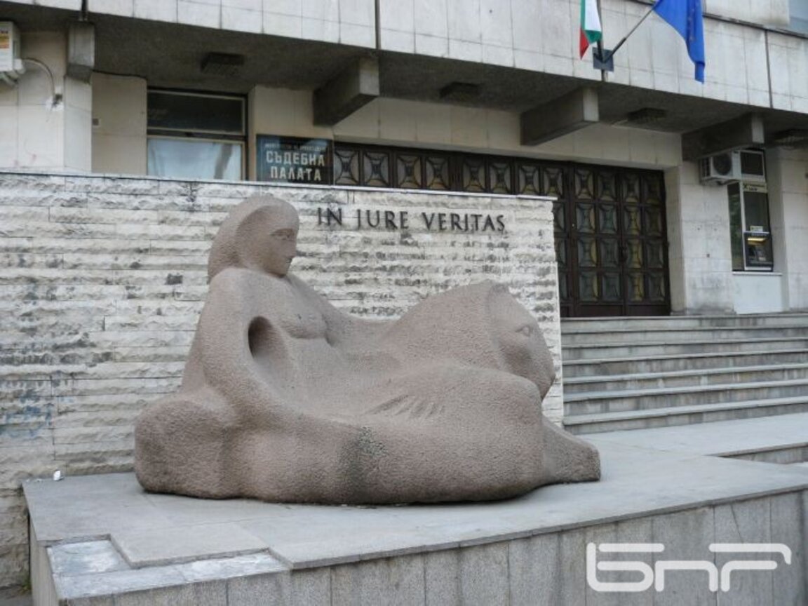 По-леки мерки за неотклонение за четиримата обвиняеми за побоя над директора на ОДМВР-Русе (ОБНОВЕНА)