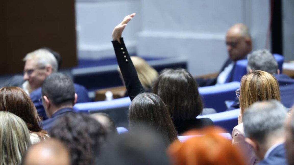 С пълно единодушие депутатите решиха да спрат избора на Сарафов за главен прокурор