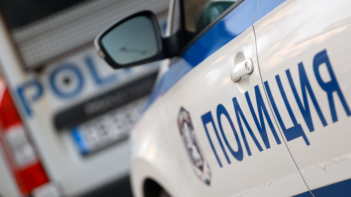 полиция полицейски автомобил тел. 112