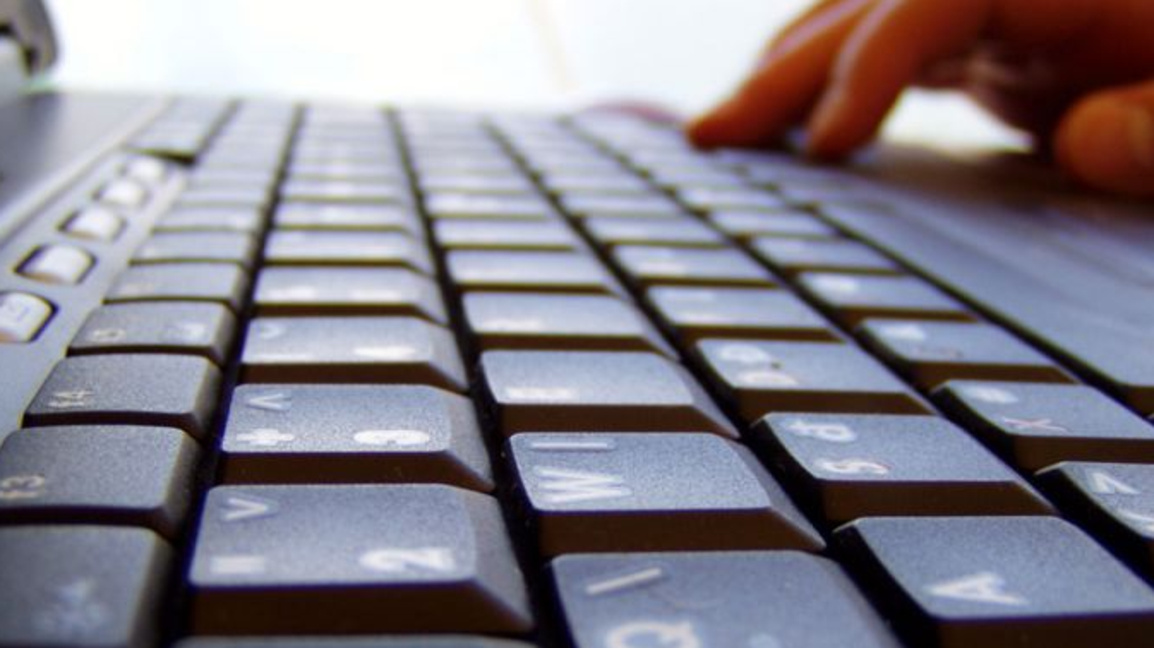 Клиентка на козметично студио се разпозна на смущаващи видеа