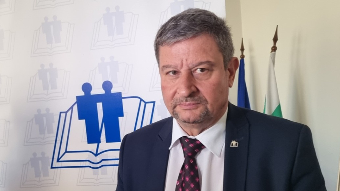 Отмяната на промените в матурата по мате...