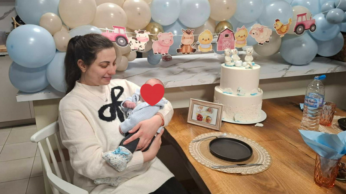 Актрисата Ива Трифонова за майчинството и сцената