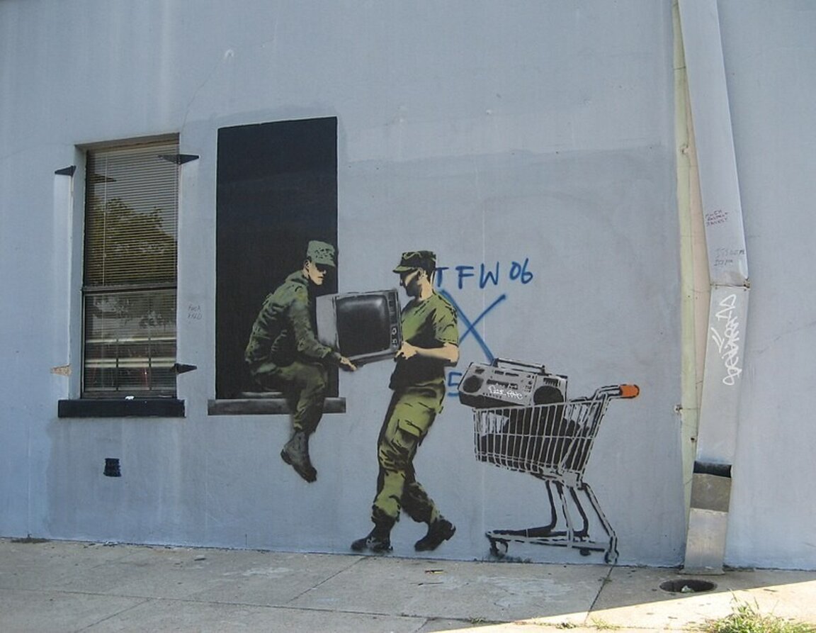 Творба на Банкси в Марсилия стана обект на вандализъм два дни след появата си