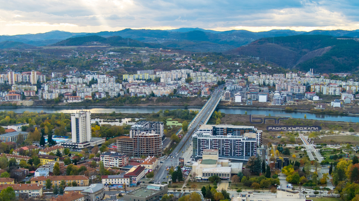 ДПС запазва убедителна преднина с 39 894...