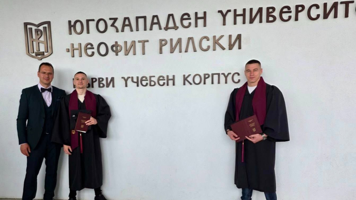 Национали по спортна гимнастика с диплом...