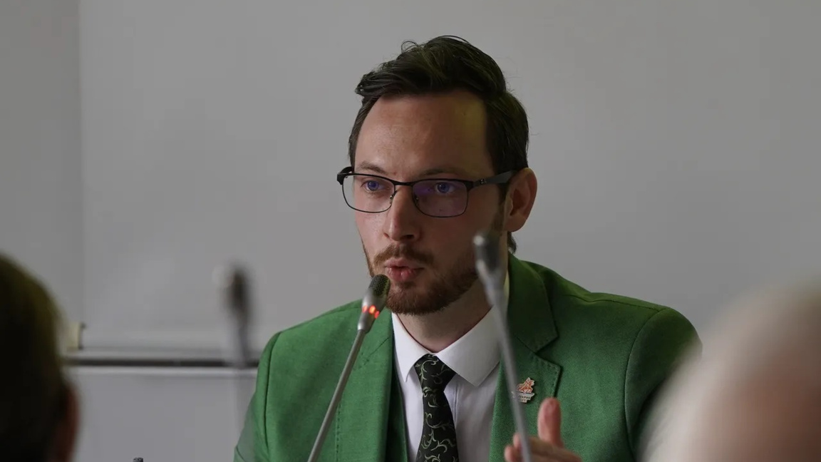 Теодор Димокенчев: Пътят към промяната е...