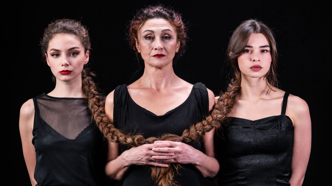 "Малката Англия" – любов отвъд границите...