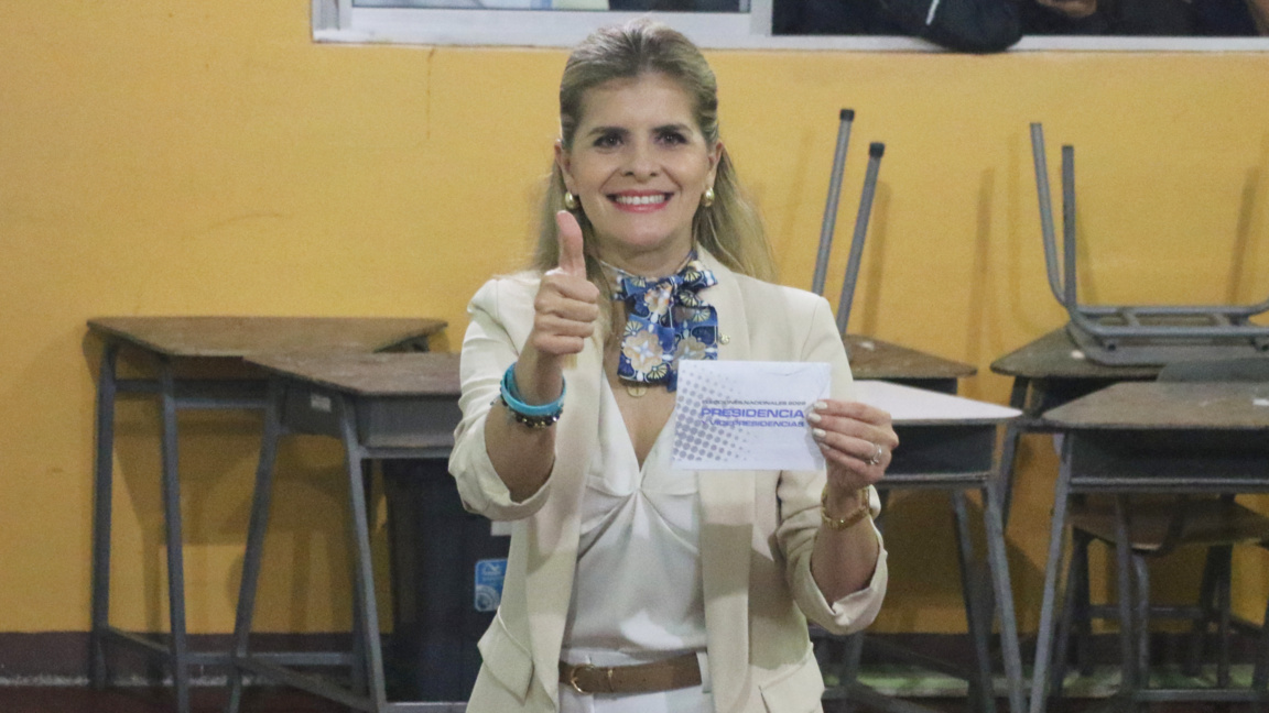 Лаура Фернандес спечели президентските и...