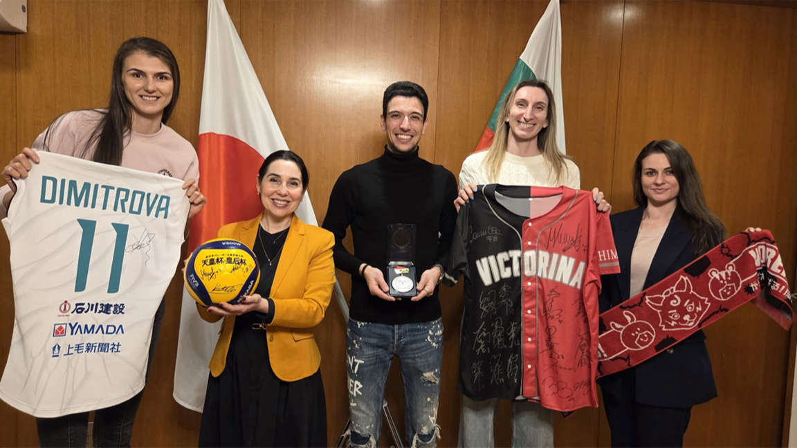 Трима наши волейболисти прославят Българ...