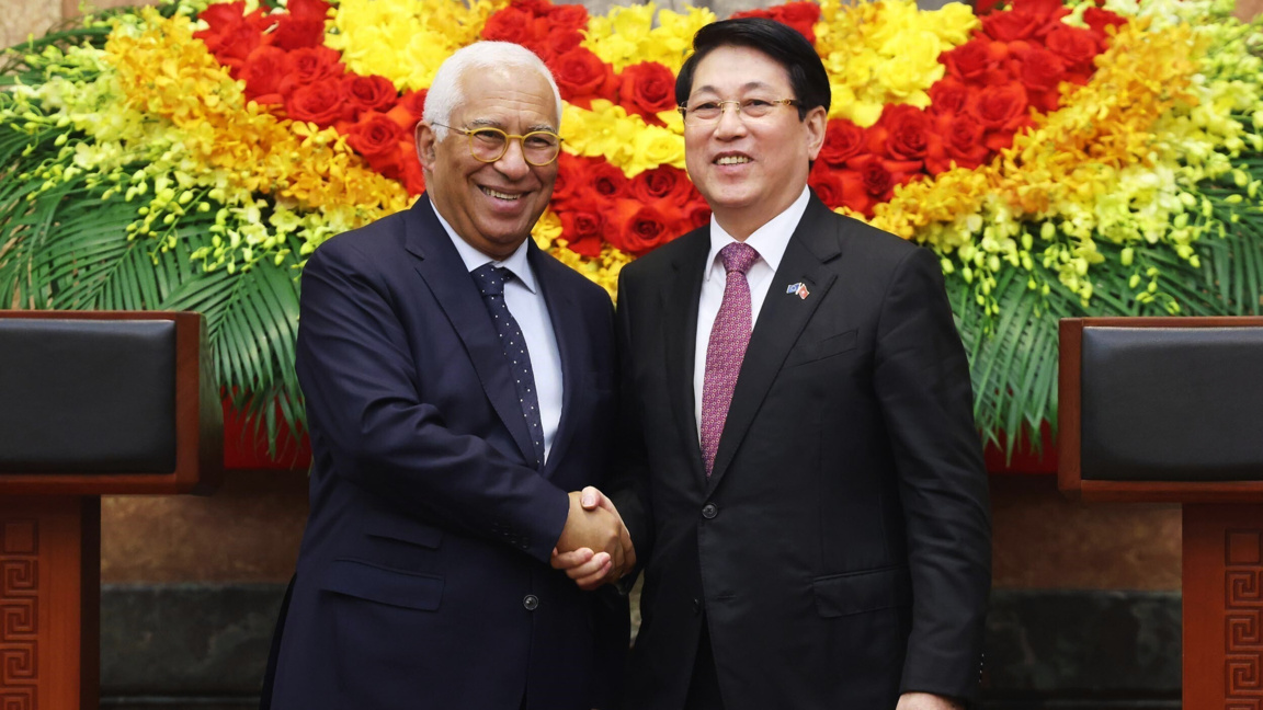 Антониу Коща и президентът на Виетнам Лъонг Къонг в Ханов, 29 януари 2026 г.