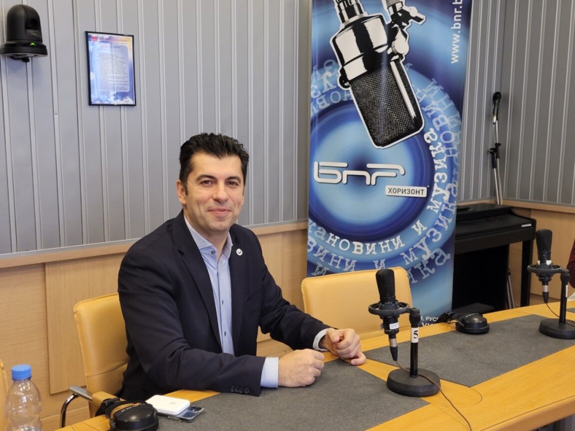 Кирил Петков